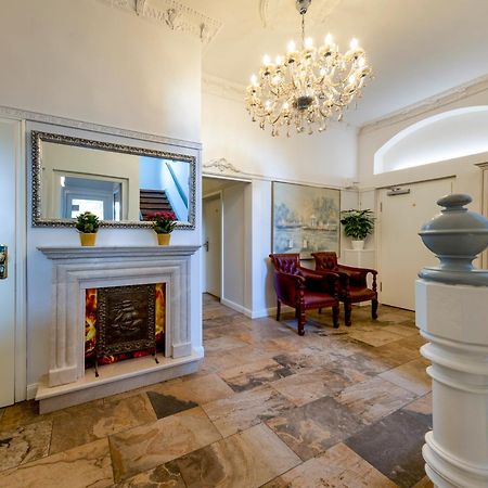 Akzent Hotel Alte Direktionsvilla Kupfermuehle Харисле Екстериор снимка