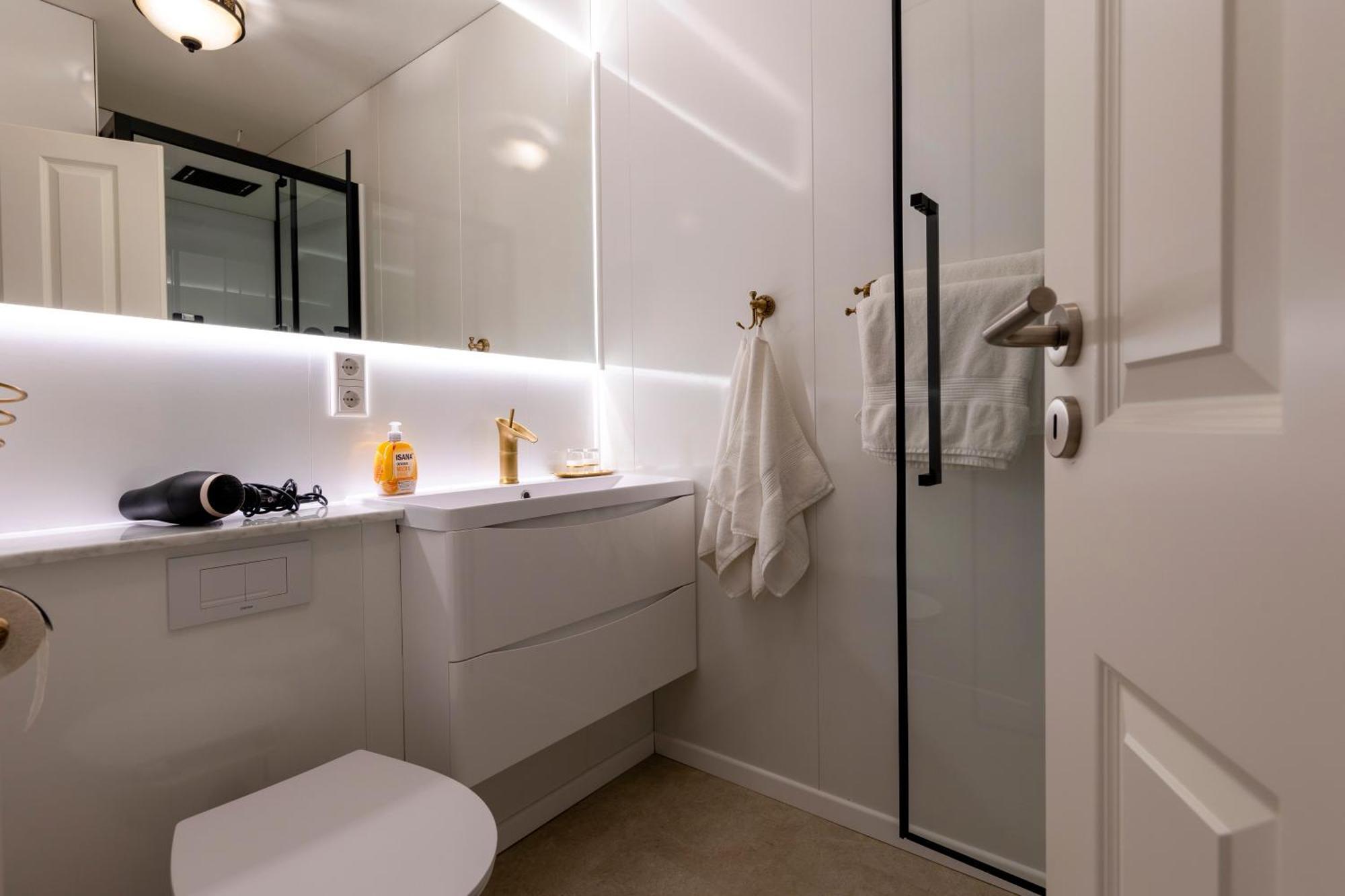 Akzent Hotel Alte Direktionsvilla Kupfermuehle Харисле Екстериор снимка