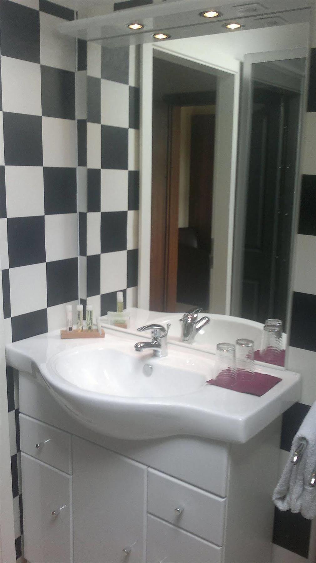 Akzent Hotel Alte Direktionsvilla Kupfermuehle Харисле Екстериор снимка