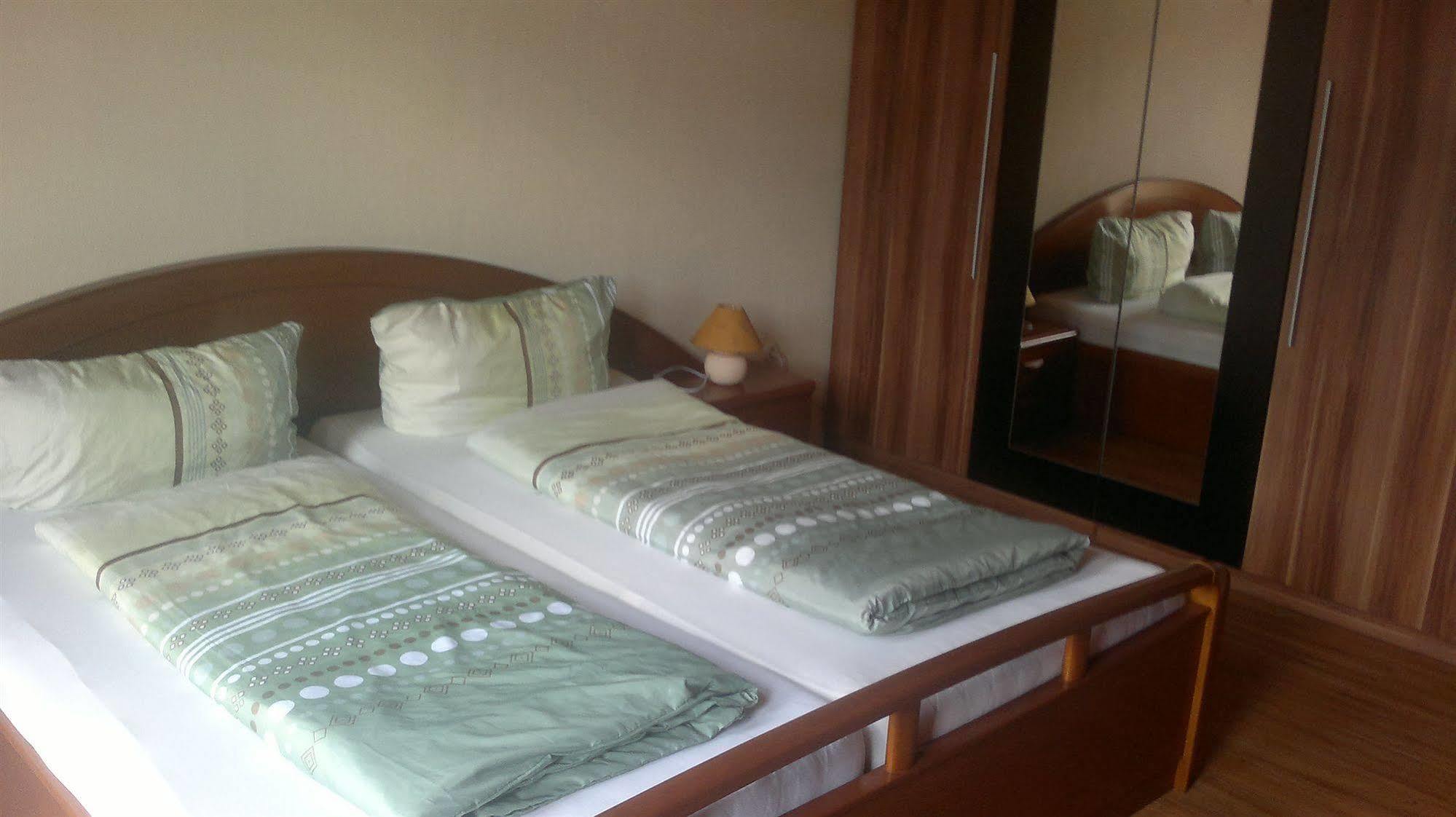 Akzent Hotel Alte Direktionsvilla Kupfermuehle Харисле Екстериор снимка